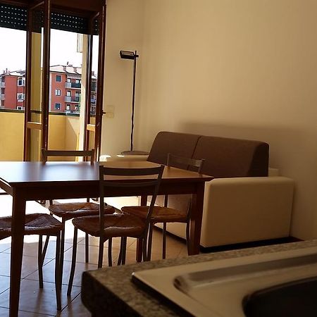 Bilocale Via Imola 4 Apartment Verona Ngoại thất bức ảnh